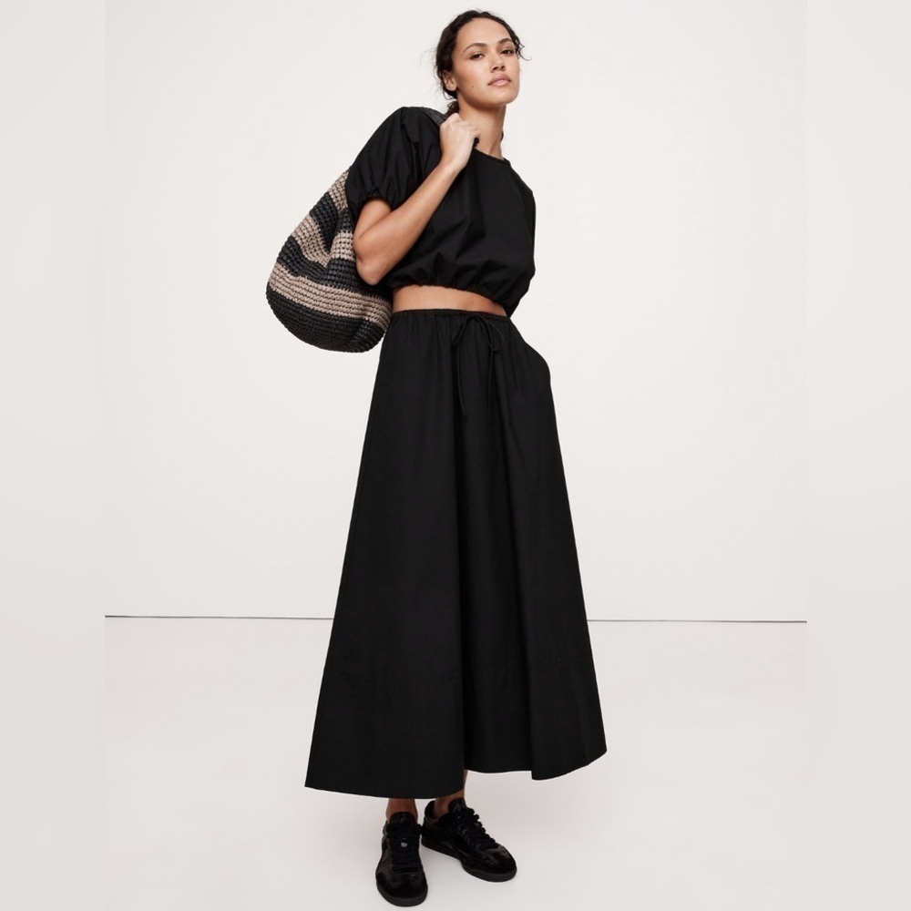 NEW! Banana Republic Black Cotton Poplin Maxi Skirt 722656 🌅2️⃣